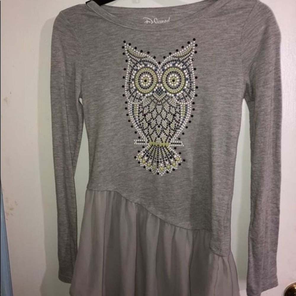 Long shirts. 1/$14 2/25